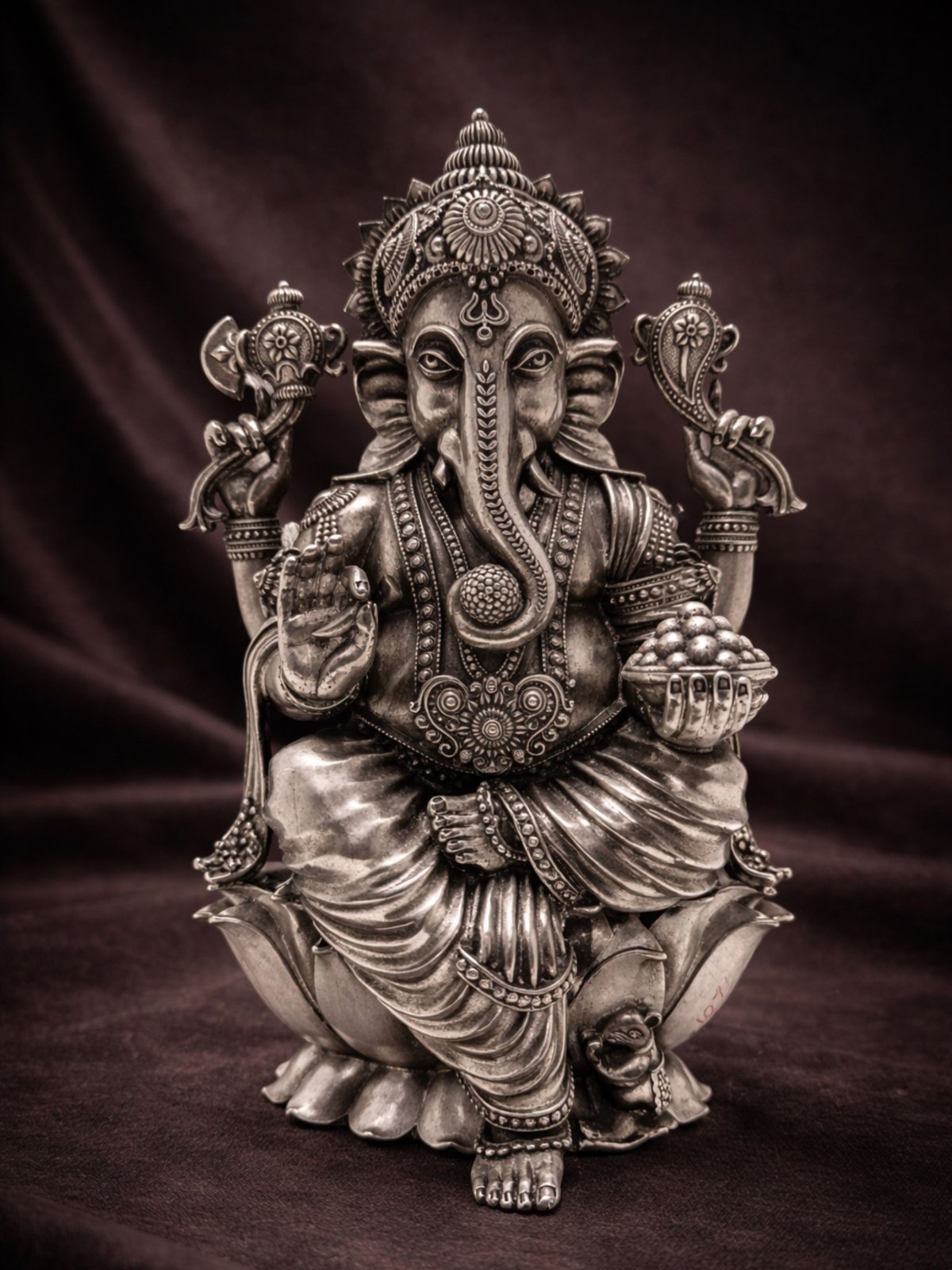 SILVER GOD IDOLS