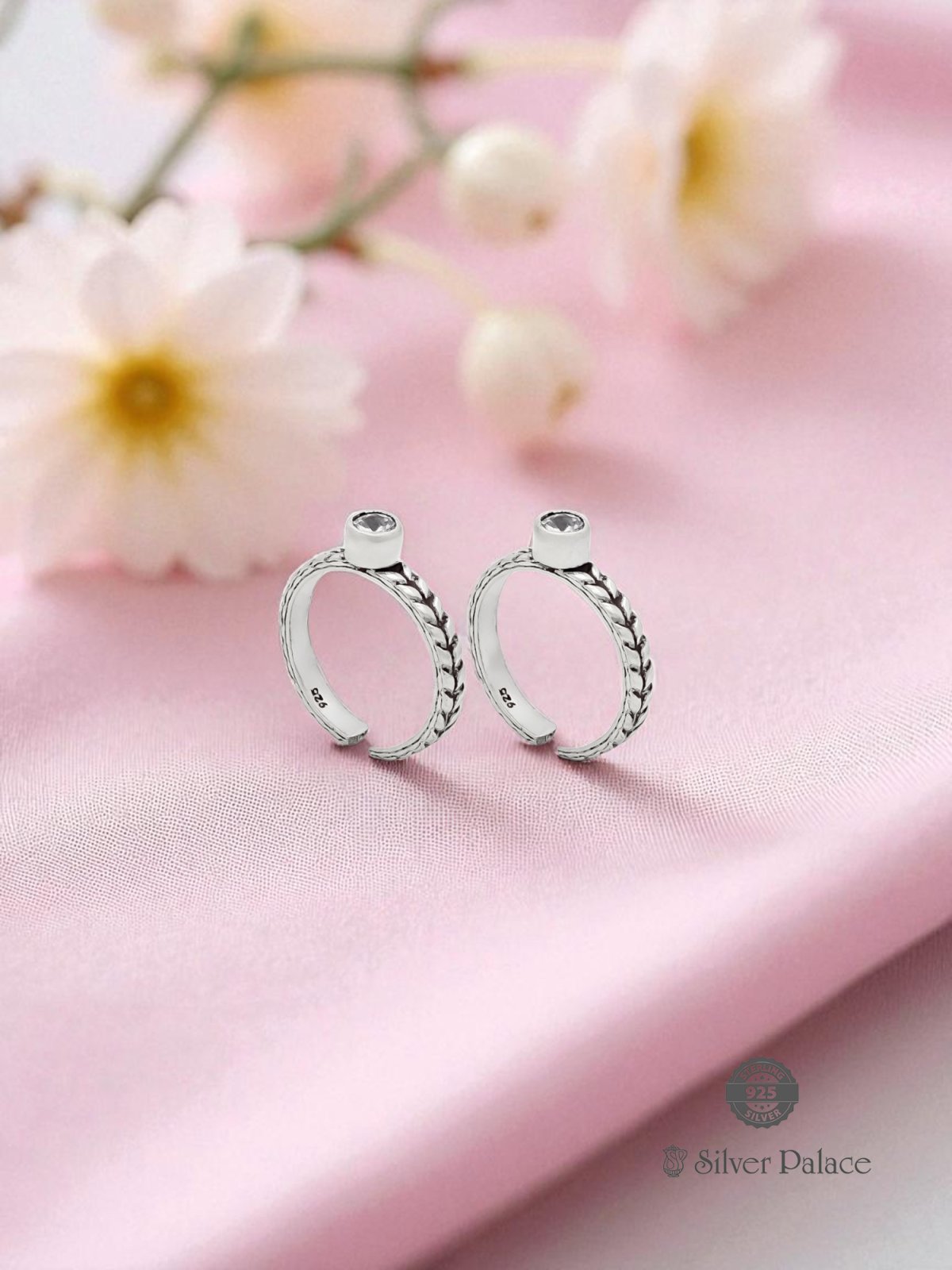 925 Sterling Silver White Stone Toe Ring For Women Neeth Collection ...