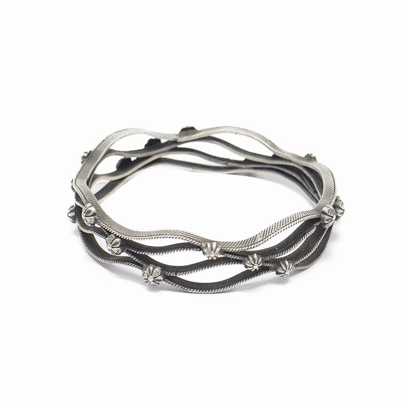 ANTIQUE SILVER  WAVE BANGLE FOR GIRLS