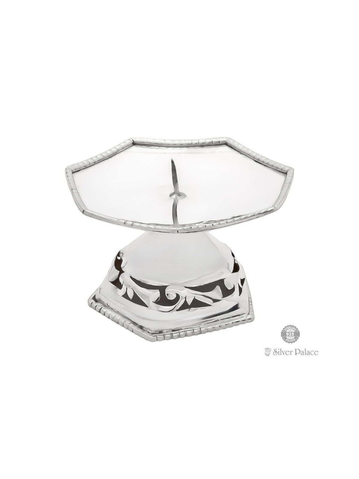 92.5 OXIDISED SILVER OCTAGON SHAPE CANDLE HOLDER 