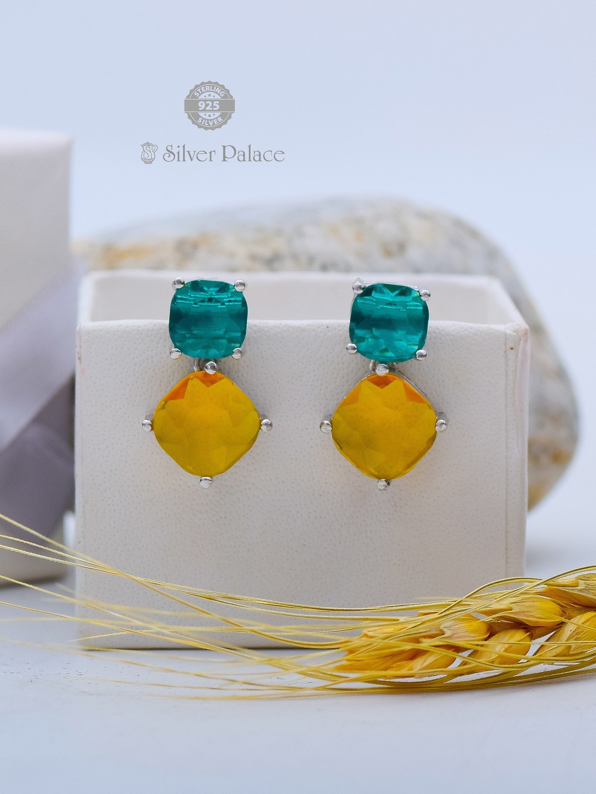 92.5 STERLING SILVER PRITTI COLLECTION YELLOW GREEN STONE EARRING FOR DAILY WEAR