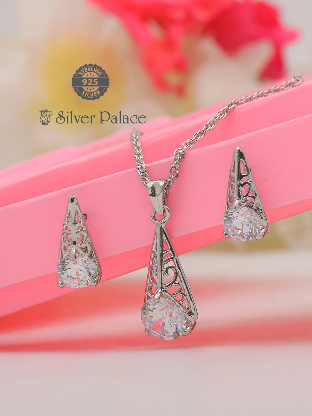 925 Sterling Silver Puya Collections triangle type white stone Pendants Set For Girls