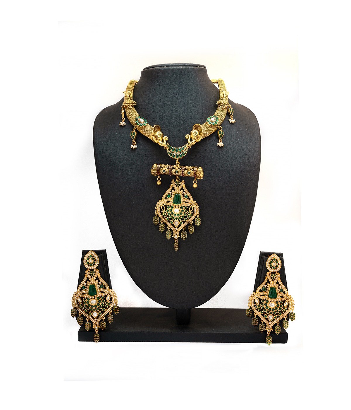 GOLD PLATED GREEN EMERALD STONE NECKLACE WITH EARRINGS