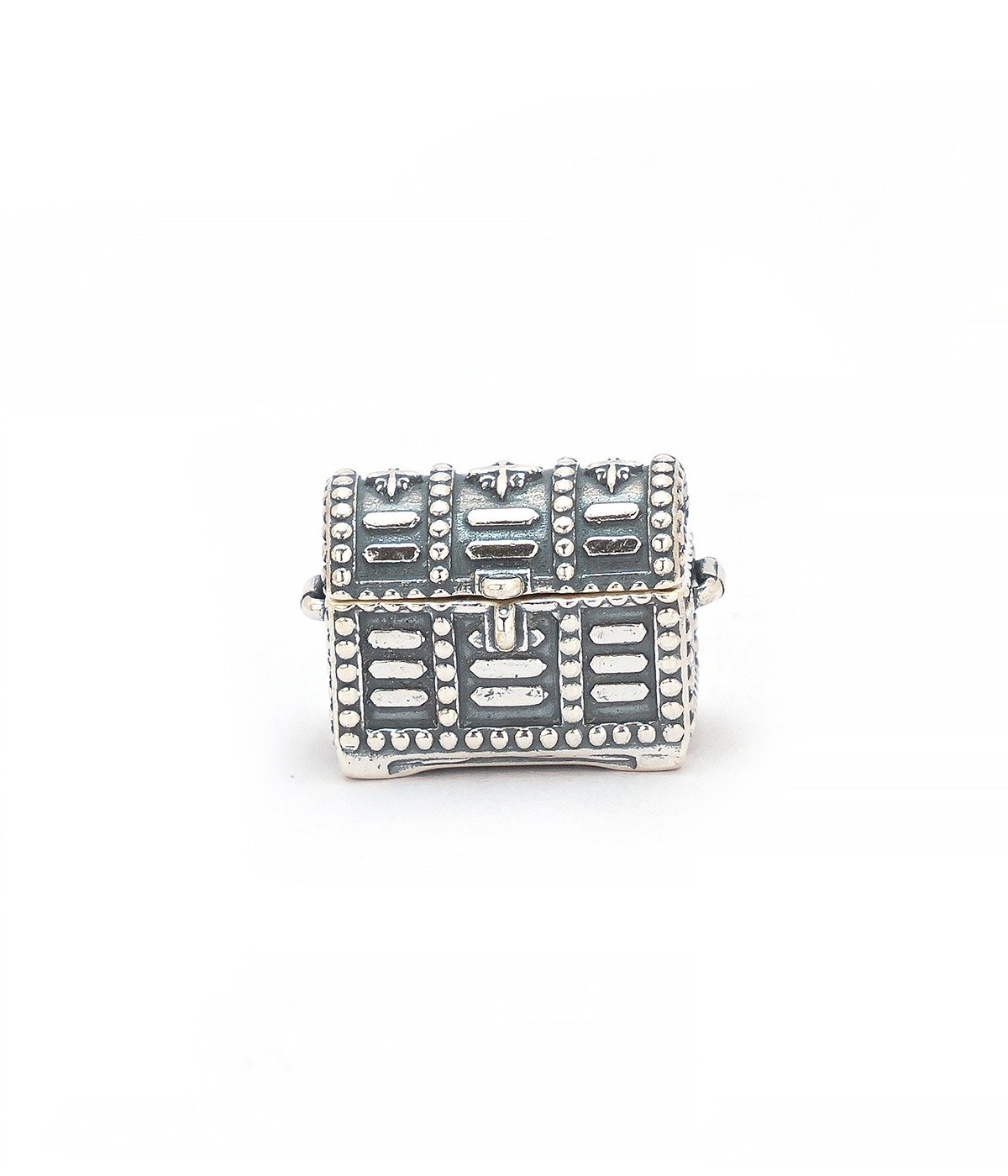 92.5 STERLING SILVER  MINIATURE TRESSURE BOX FOR GIFT