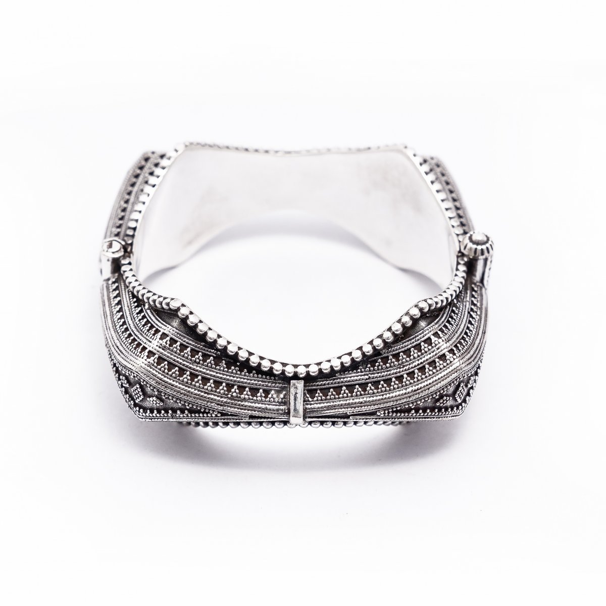92.5 SILVER SPECIAL DESIGNER BANGLE CUFF FOR LADIES TRIBAL COLLECTION