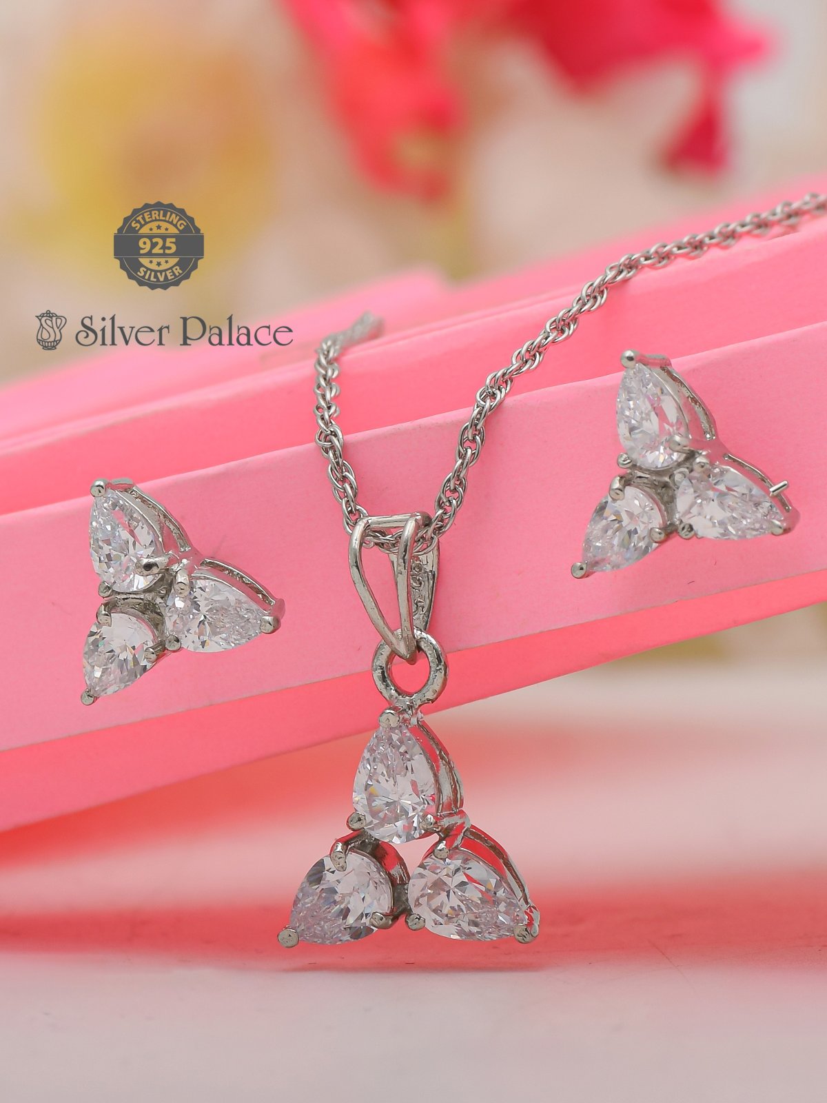 925 Sterling Silver Puya Collections flower type white stone Pendants Set For Girls