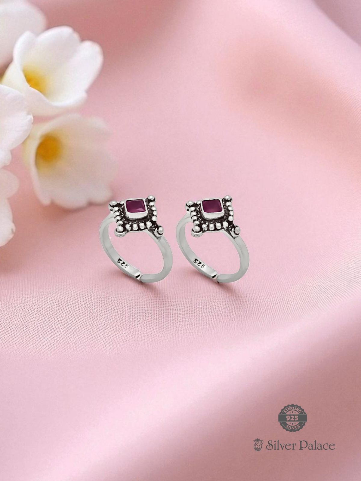 925 OXIDISED SILVER SQUARE SHAPE CUT STONE TOE RING FOR WOMEN NEETH COLLECTION 