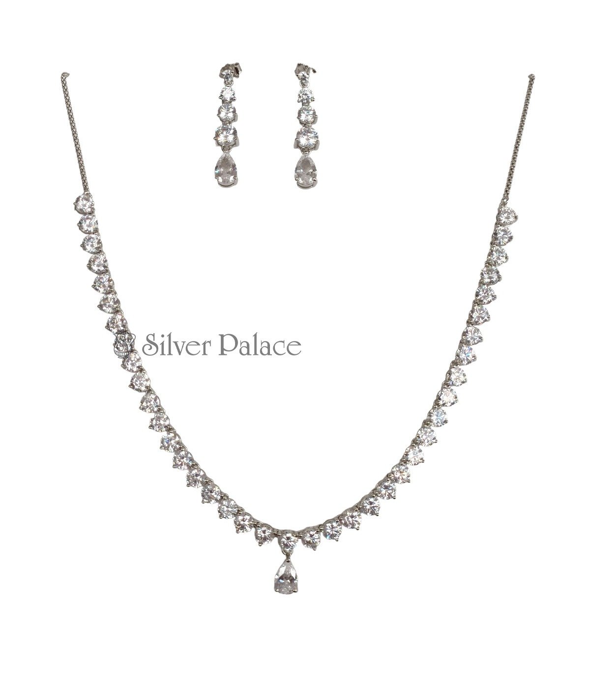 STERLING SILVER STYLISH SOLITAIRE NECKLACE