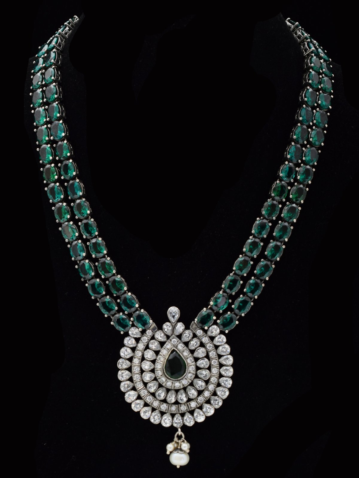 Silver Stylish Fancy Party Wear Necklace For Girls Mannj