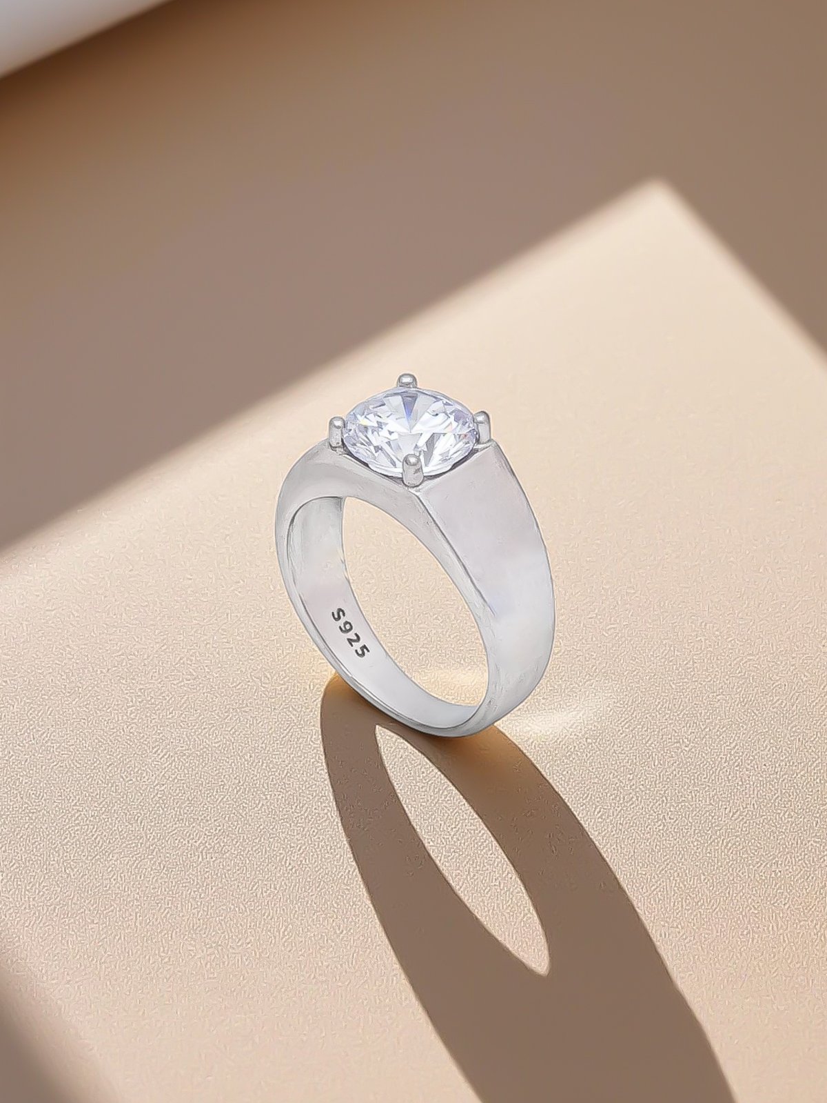 92.5 SILVER SILVER WHITE STONE RASHI RING FOR MEN AND WOMEN 