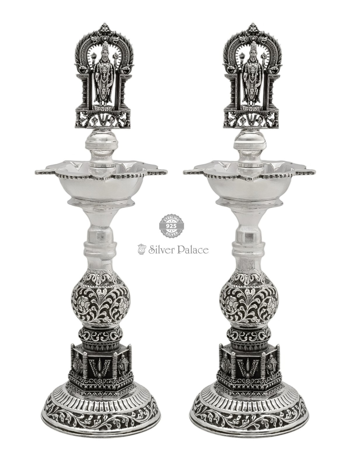 925 ANTIC SILVER VISHNU HEAD WITH SANGU , SAKKARAM , NAMAM BASE KUTHU VILAKKU 