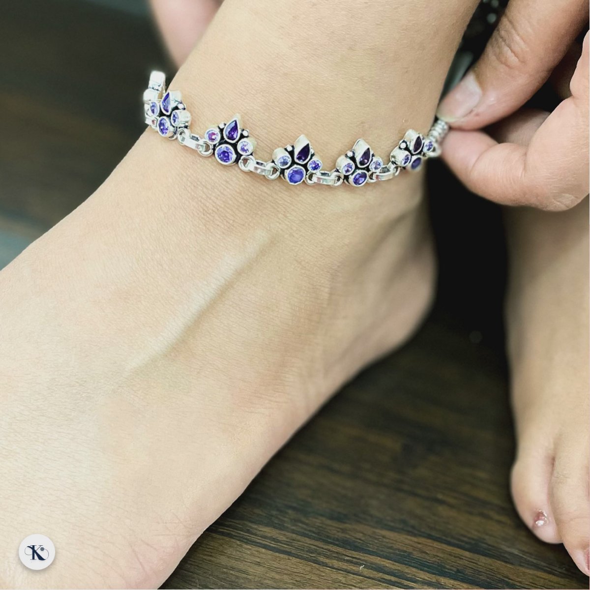 PURE SIMPLE AMETHYST STONE ANKLET FOR THE AUSPICIOUS EVENING 