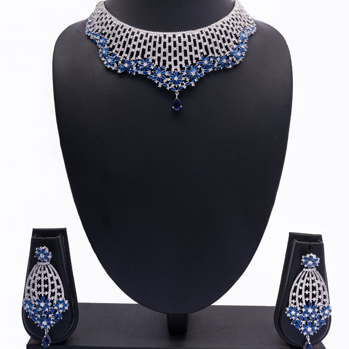 PARTY CHOKER BLUE STONE STUDDED SILVER NECKLACE WITH EARRINGS FOR WOMEN 