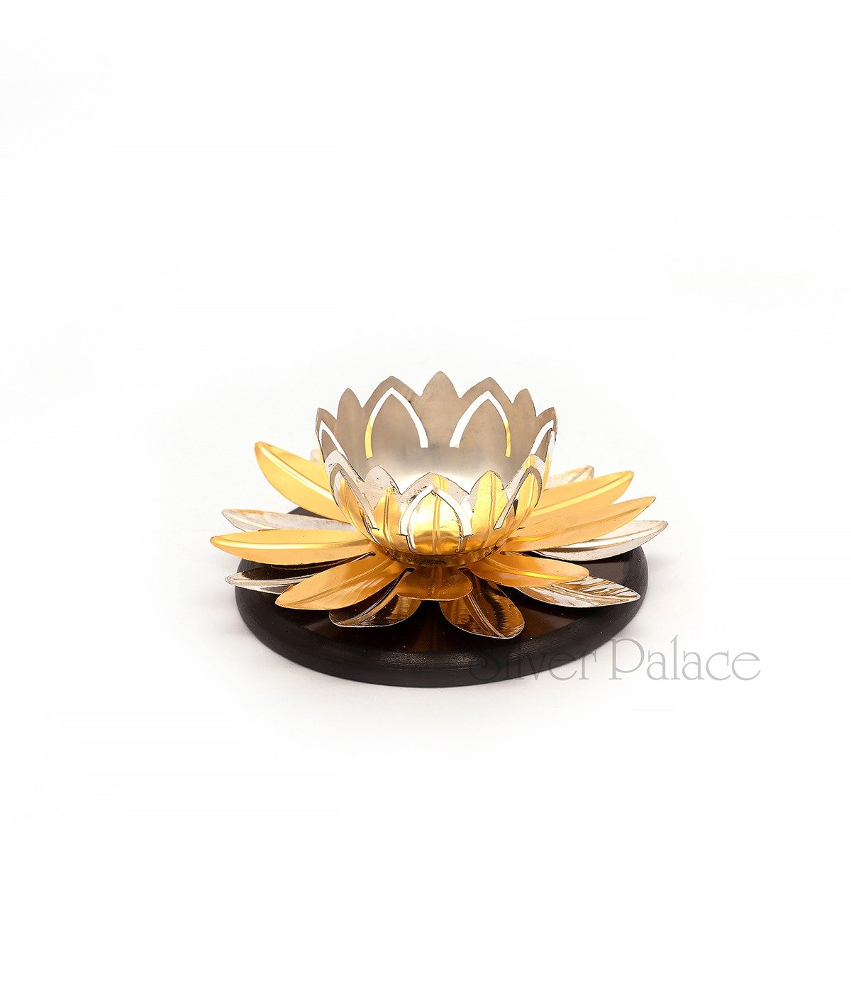  GOLD PLATED LOTUS SHAPED CANDLE LIGHT STAND