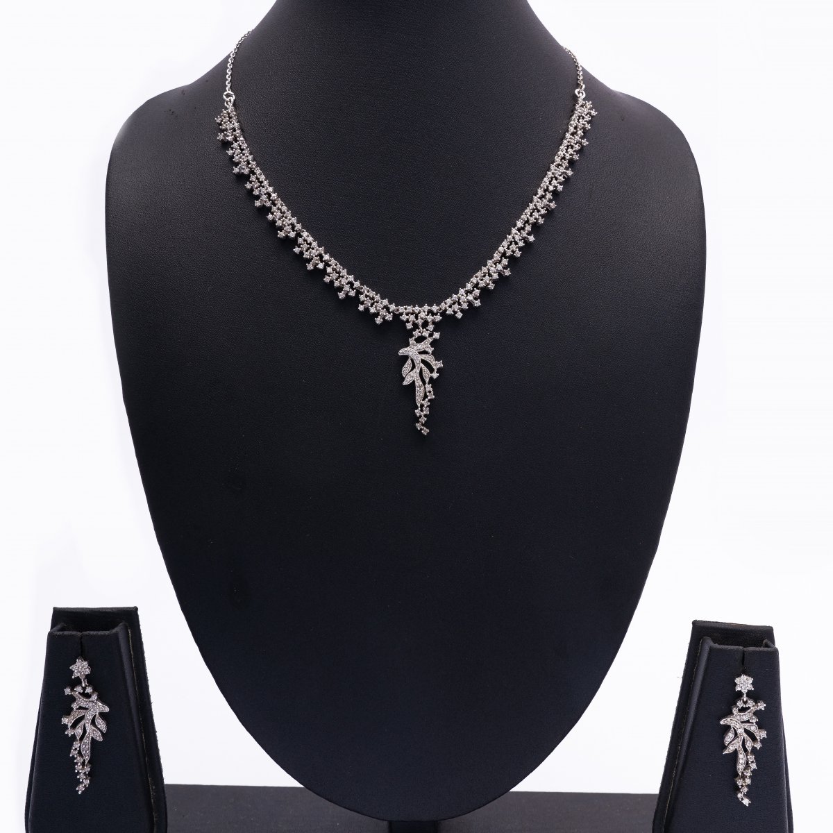 PURE SILVER NECKLACE WITH EARRINGS SET FOR WOMEN